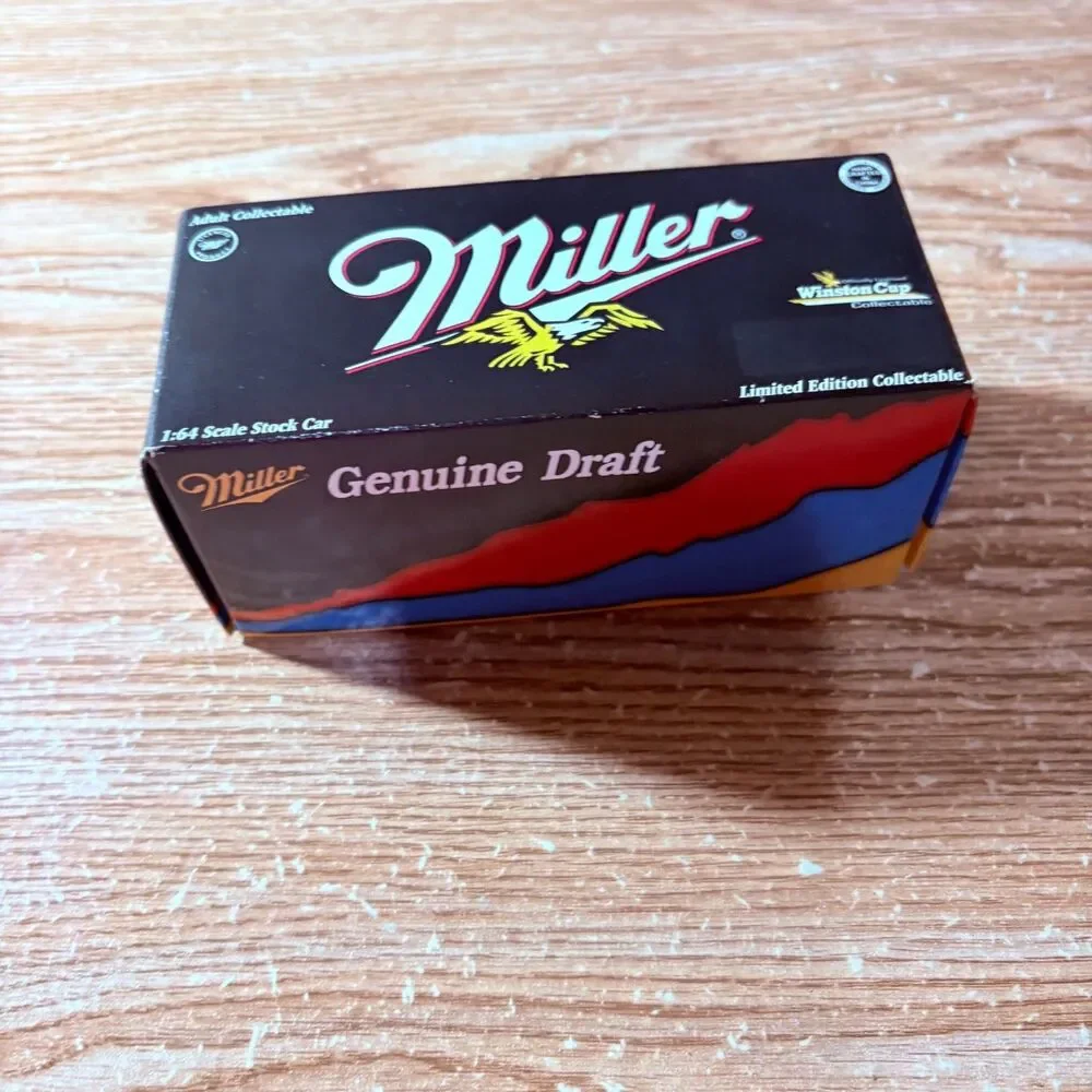 1995 Miller Genuine Draft 1:64 Scale Stock Car #2 Rusty Wallace #9